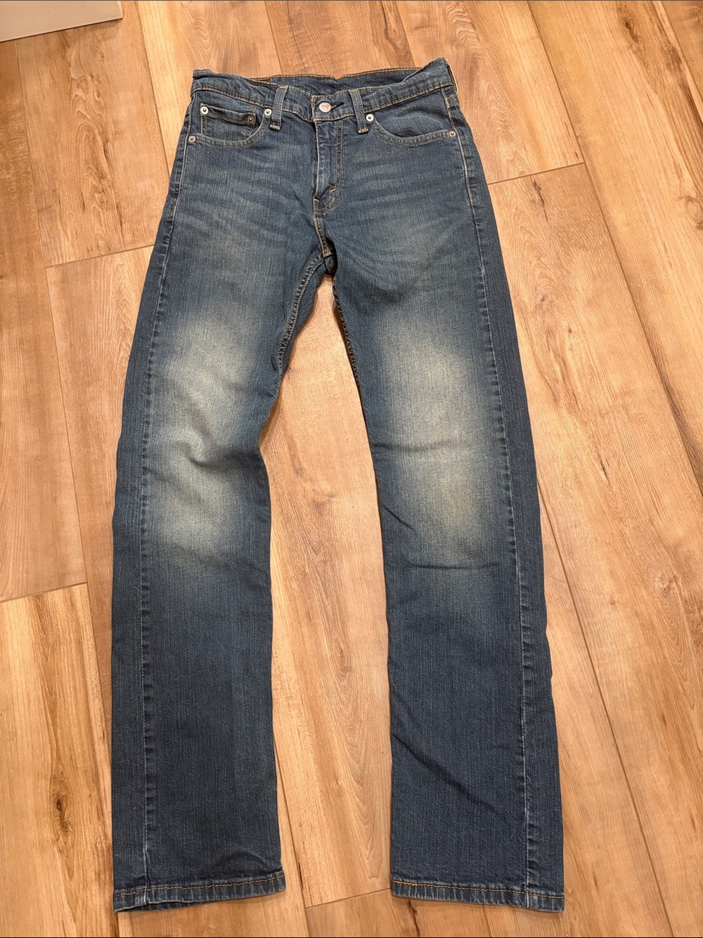 Levi's Men's Straight Jeans in Faded Blue Denim